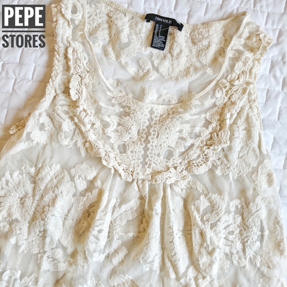 Lace Crochet Summer Top - Picture 2 of 6